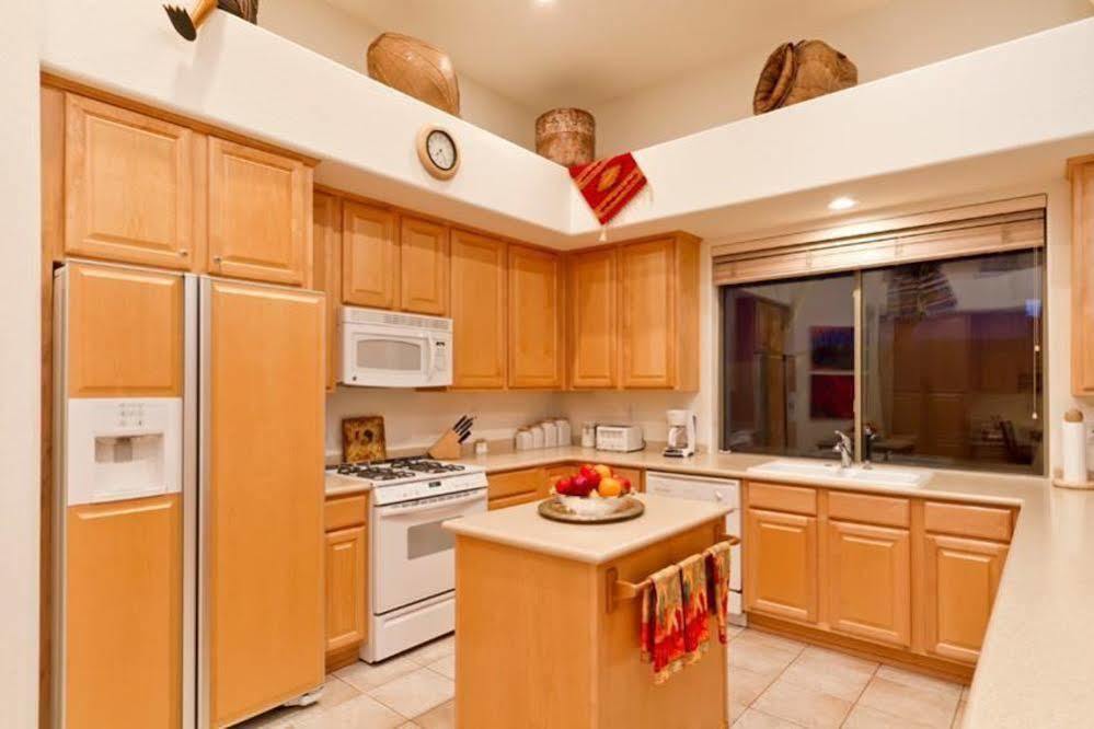 Honey Mesquite Getaway In Legend Trail Apartment Carefree Exterior photo